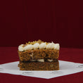 Load image into Gallery viewer, Carrot cake
